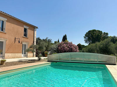 Maison - 300 m² - 7 pièces