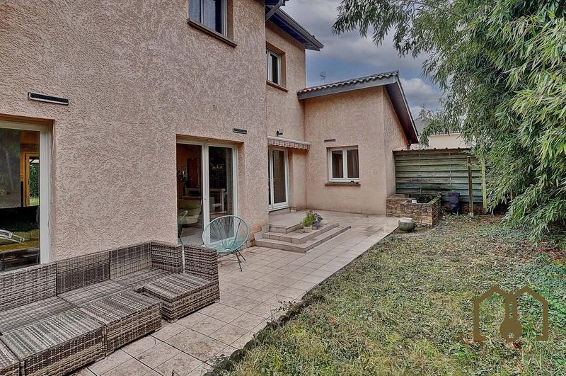 Maison - 176 m² - 7 pièces