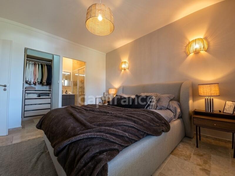 Maison - 200 m² - 7 pièces