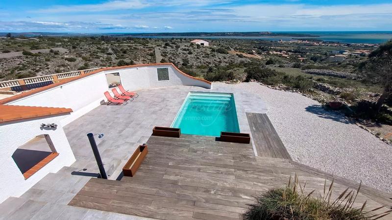 Maison - 206 m² - 8 pièces