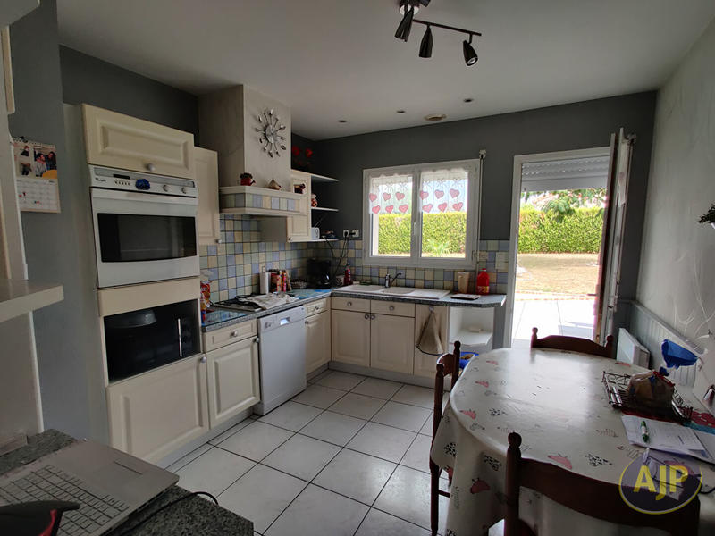 Maison - 103 m² - 4 pièces