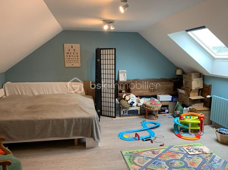 Maison traditionnelle - 148 m² - 6 pièces