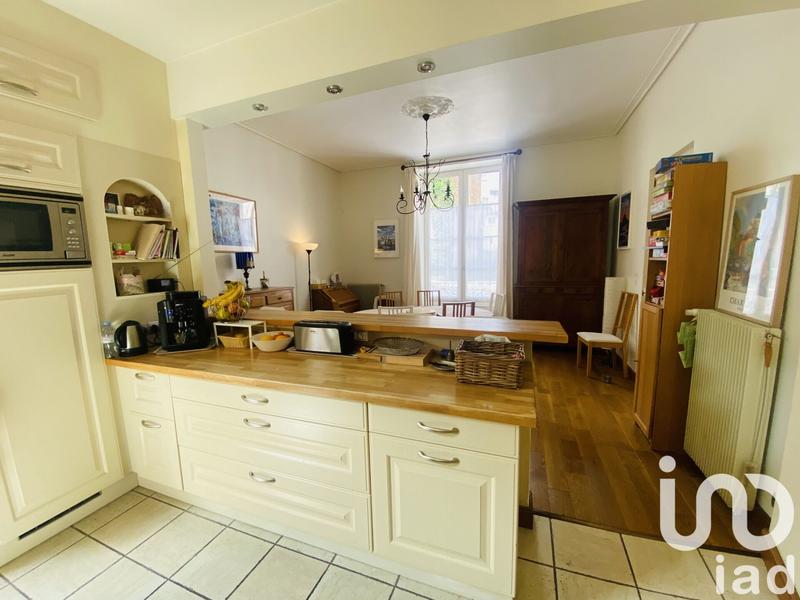 Maison - 177 m² - 9 pièces