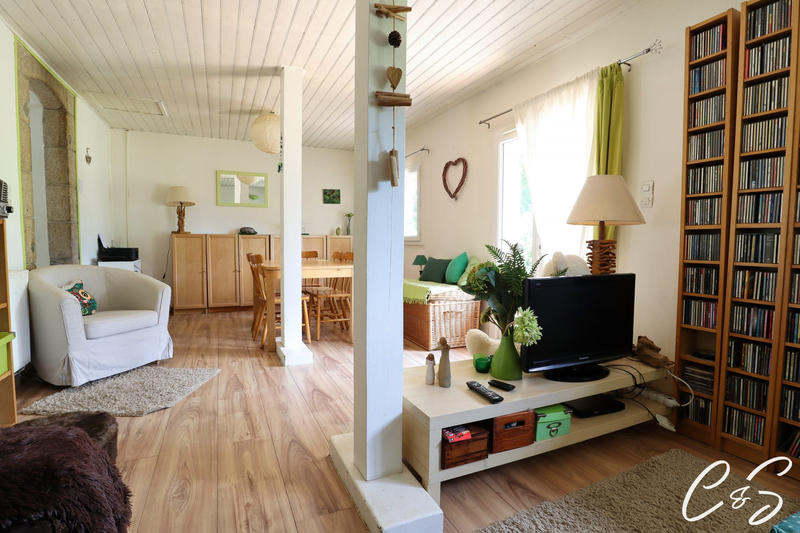 Maison - 95 m² - 5 pièces