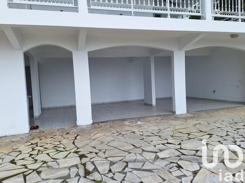 Maison - 252 m² - 5 pièces