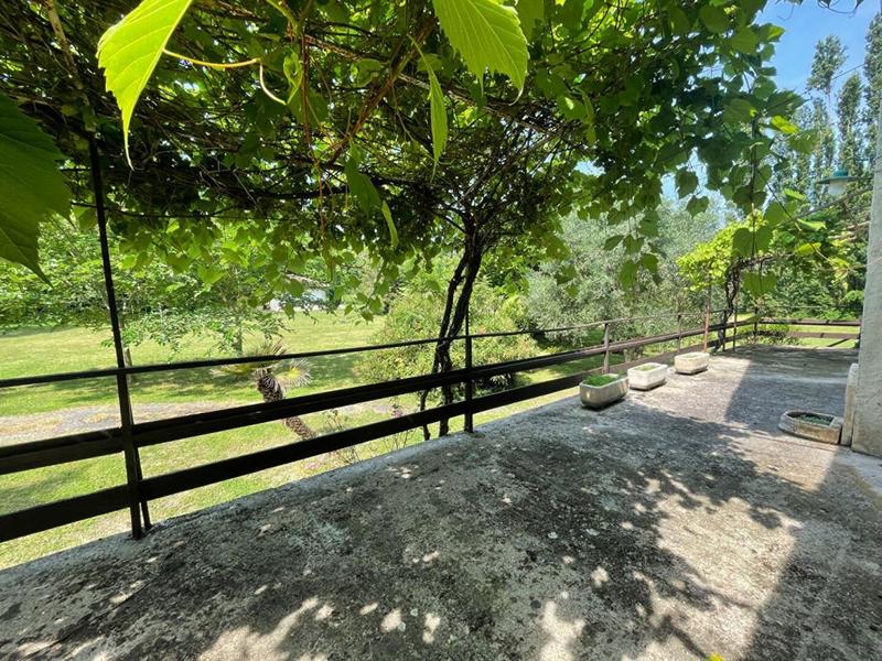 Maison - 260 m² - 8 pièces