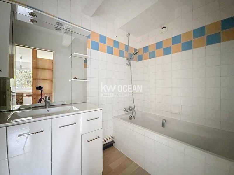 Appartement - 94 m² - 5 pièces