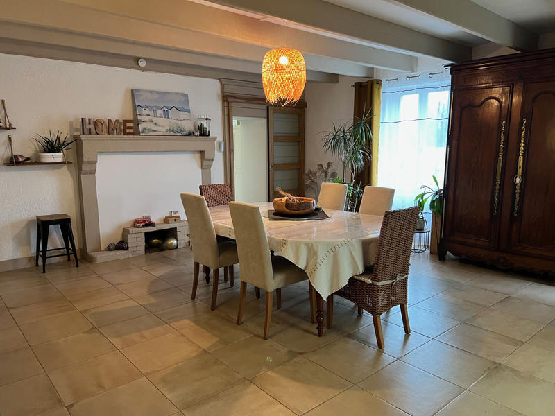 Maison - 182 m² - 7 pièces