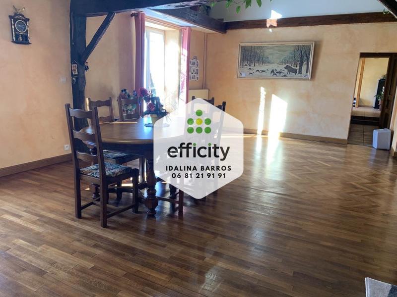 Maison - 203 m² - 7 pièces