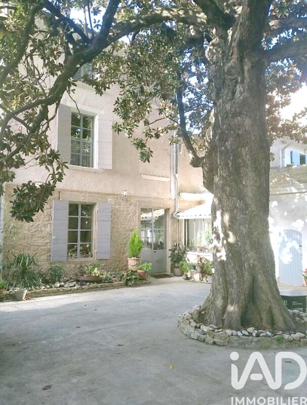 Maison de ville - 245 m² - 10 pièces