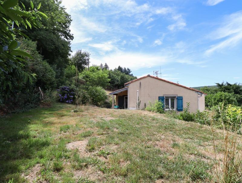 Maison - 92 m² - 4 pièces