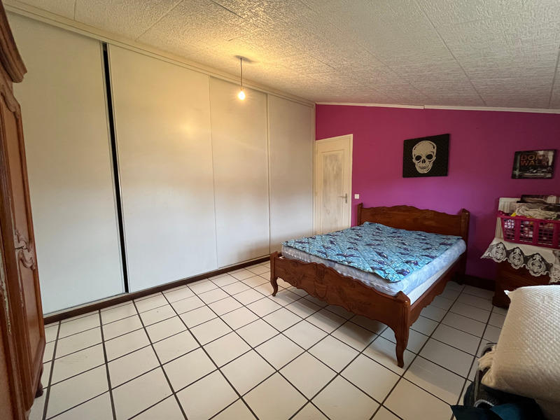 Maison - 240 m² - 9 pièces