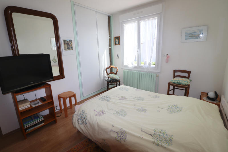 Maison - 220 m² - 12 pièces