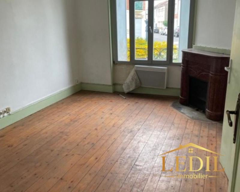 Maison - 259 m² - 8 pièces