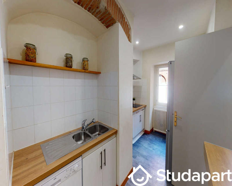 Chambre - 120 m² - 1 pièce