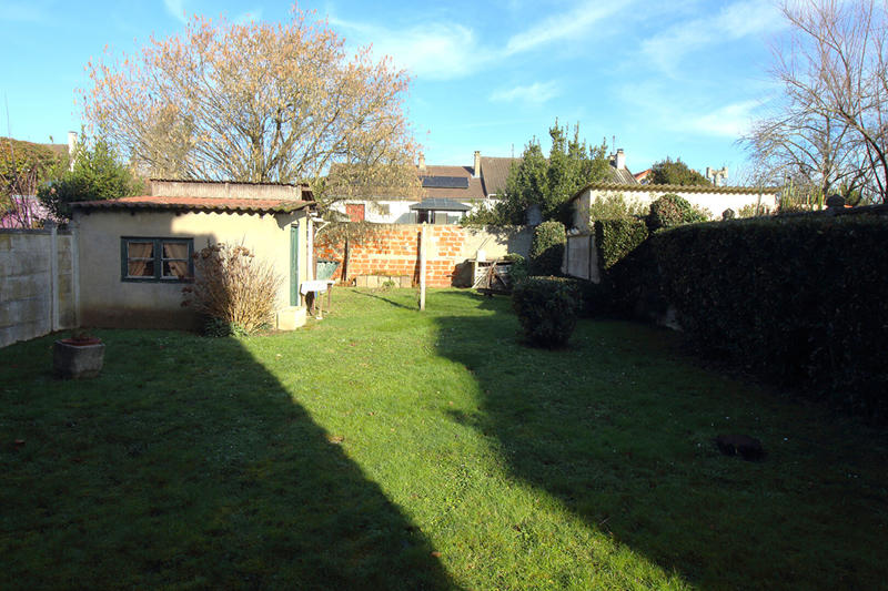 Maison - 95 m² - 6 pièces