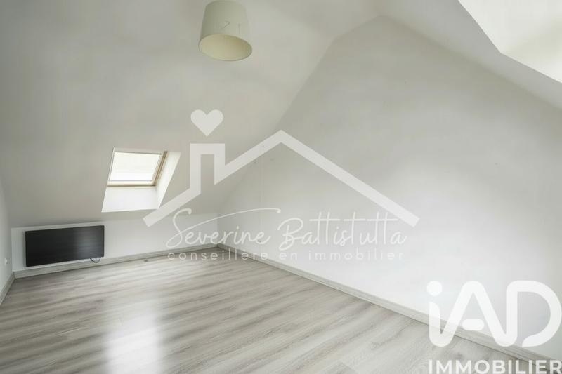 Maison - 121 m² - 7 pièces