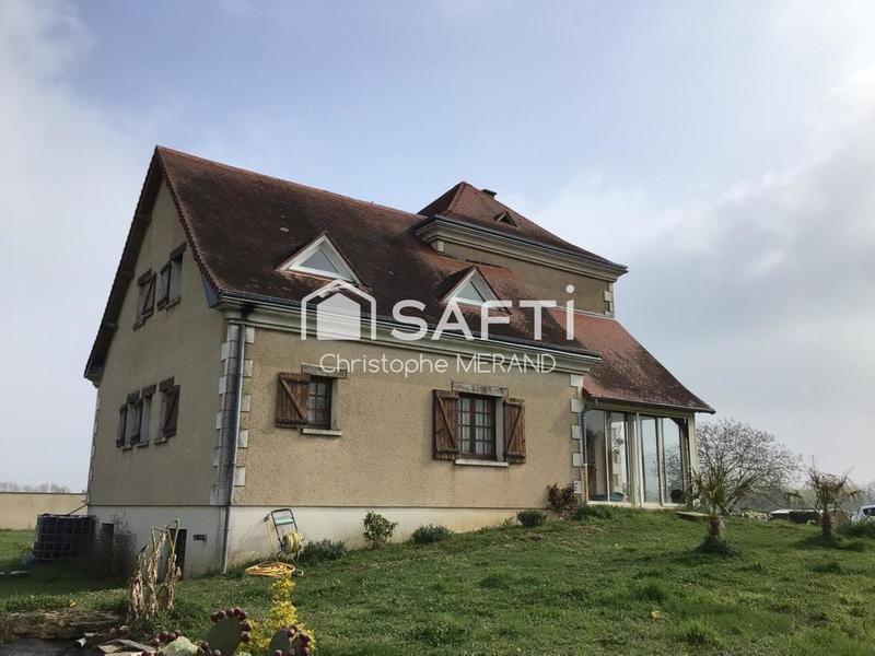 Maison - 152 m² - 10 pièces