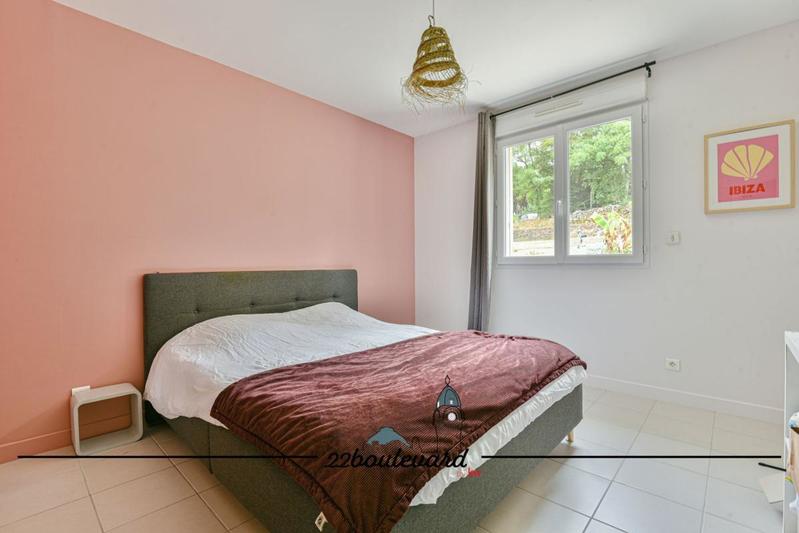 Pavillon - 174 m² - 7 pièces