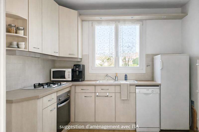 Maison - 93 m² - 4 pièces