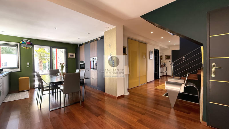 Maison - 167 m² - 6 pièces