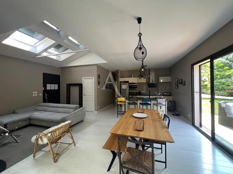 Maison - 134 m² - 6 pièces