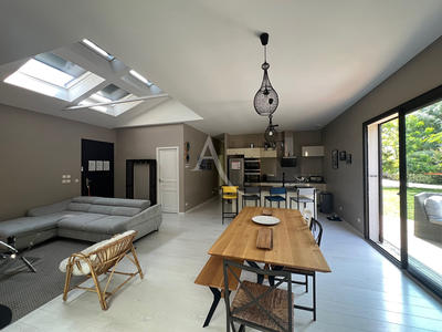 Maison - 134 m² - 6 pièces