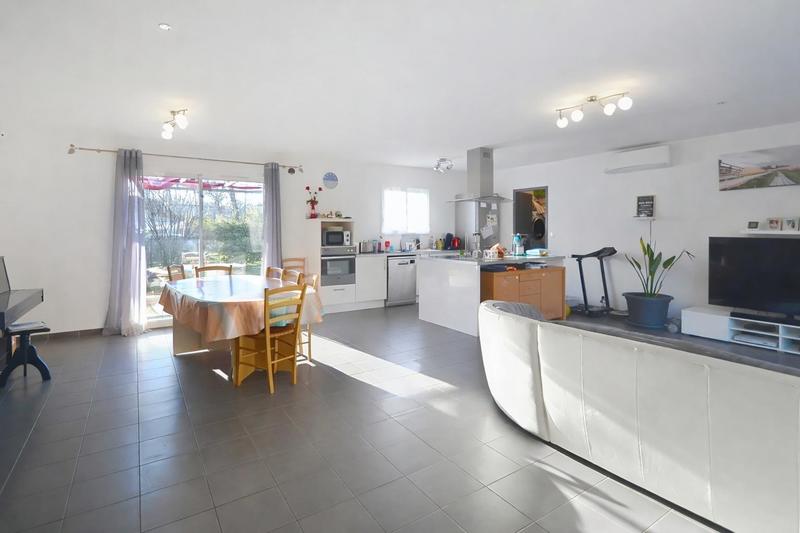 Maison - 113 m² - 5 pièces