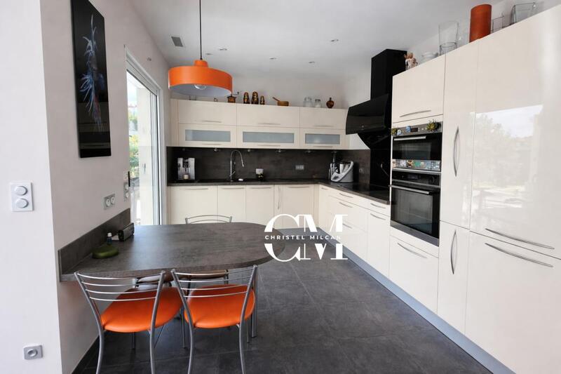 Maison - 110 m² - 4 pièces