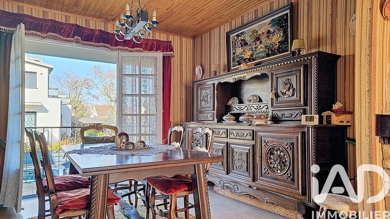 Maison - 192 m² - 9 pièces