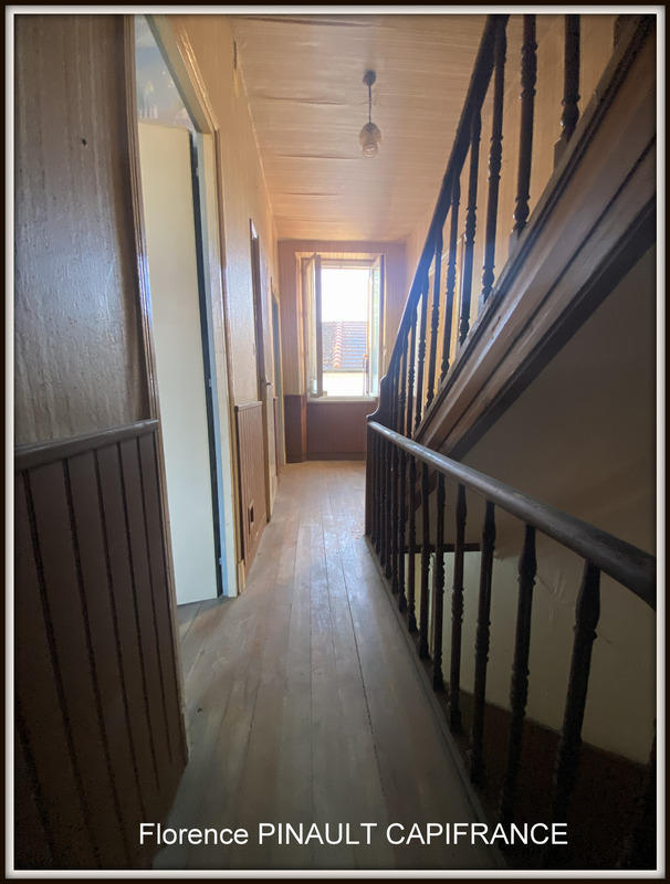 Maison - 108 m² - 8 pièces