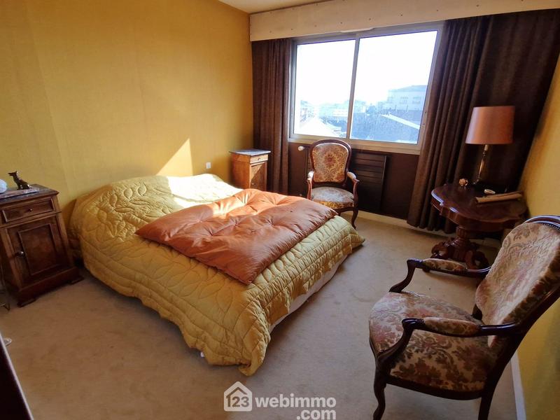 Appartement - 237 m² - 5 pièces