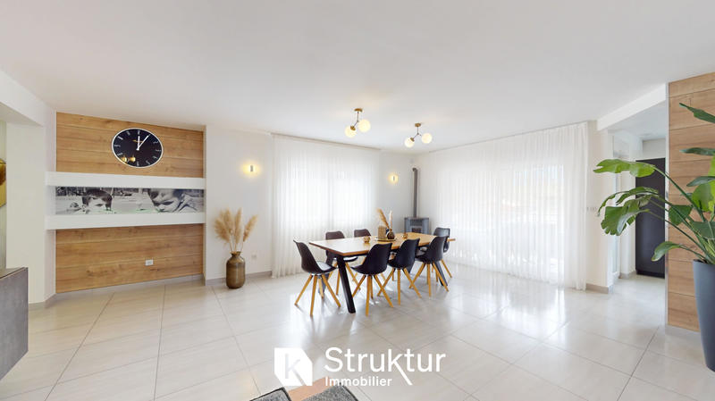 Appartement - 156 m² - 5 pièces