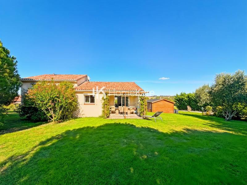 Maison - 140 m² - 5 pièces