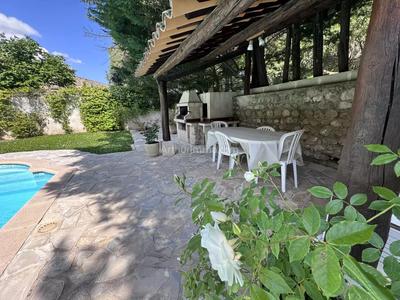 Maison - 185 m² - 7 pièces