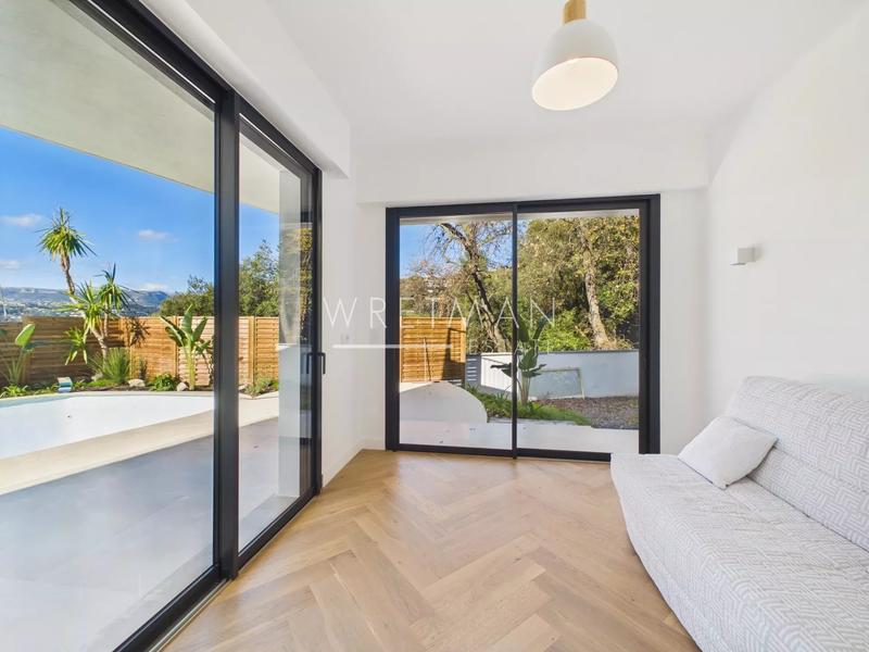 Villa - 212 m² - 6 pièces