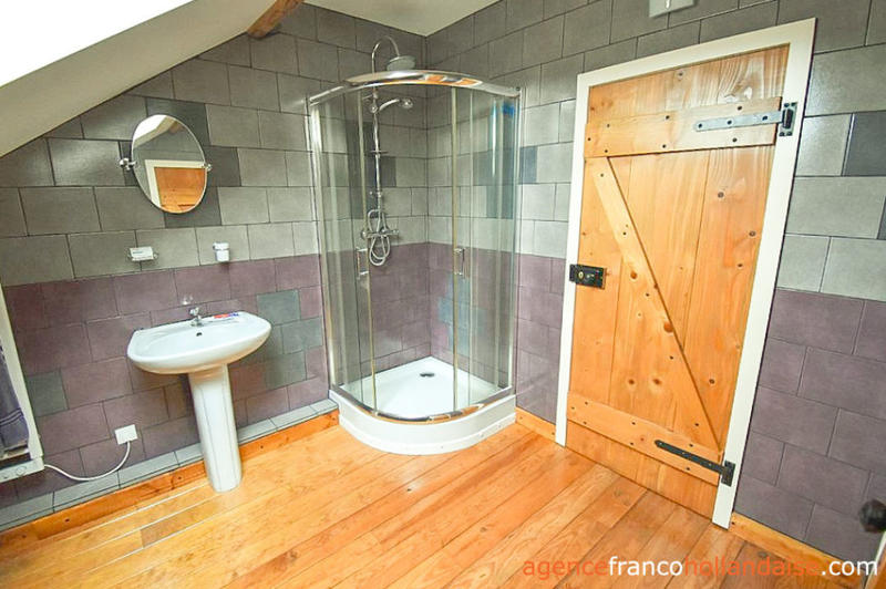 Maison - 223 m² - 6 pièces