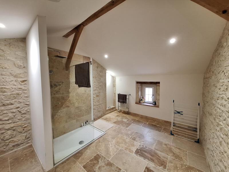 Maison - 543 m² - 12 pièces