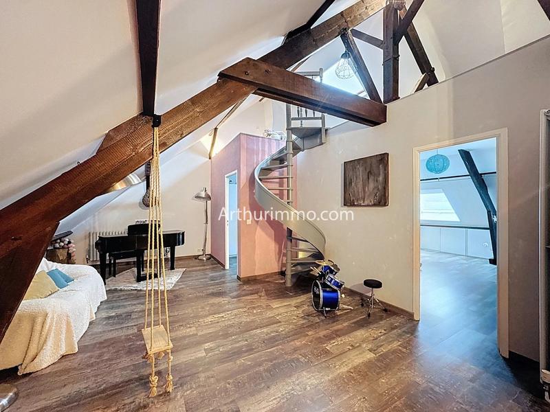 Maison - 226 m² - 8 pièces