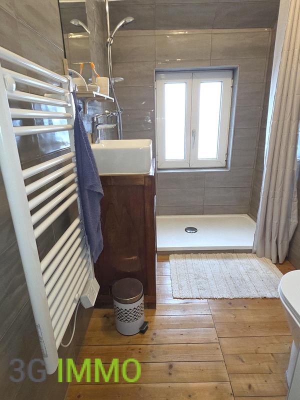 Maison - 87 m² - 5 pièces