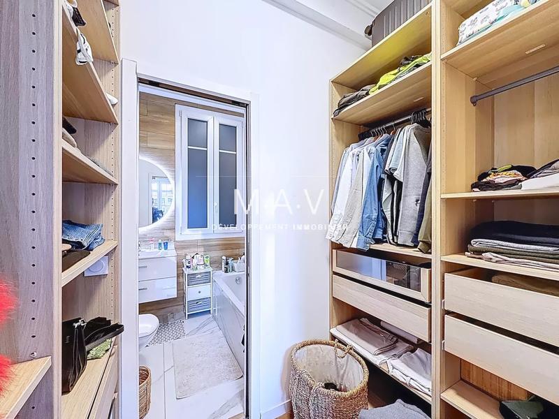 Appartement - 104 m² - 4 pièces