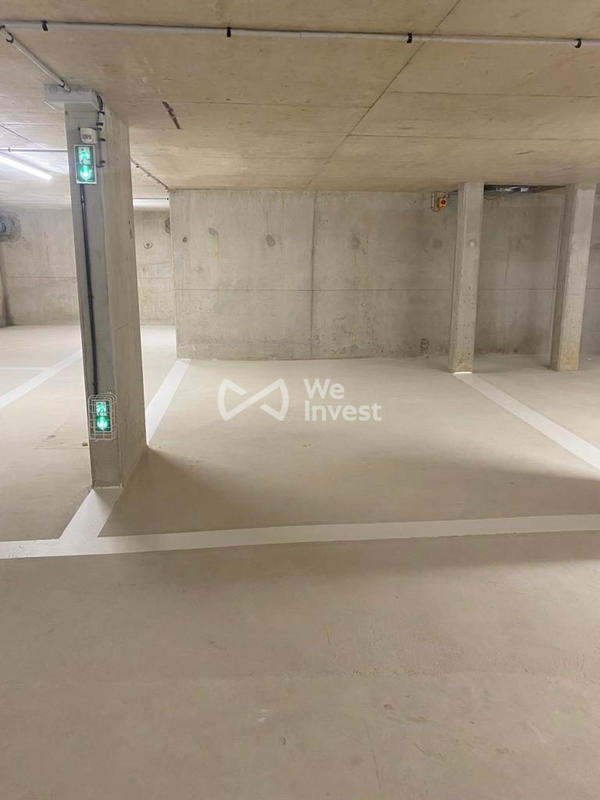 Parking / Garage - 10 m²