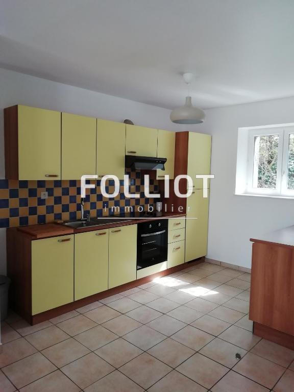 Maison - 77 m² - 6 pièces