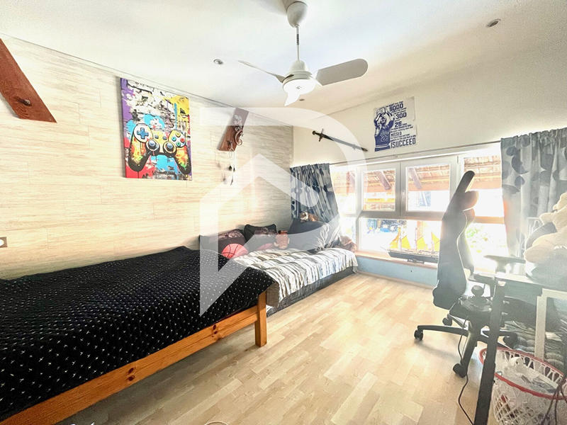 Maison - 309 m² - 7 pièces