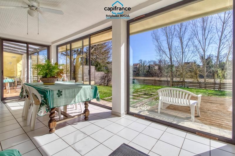 Maison de ville - 190 m² - 9 pièces