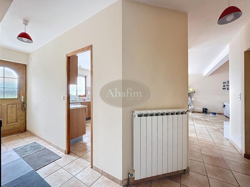 Maison - 257 m² - 11 pièces