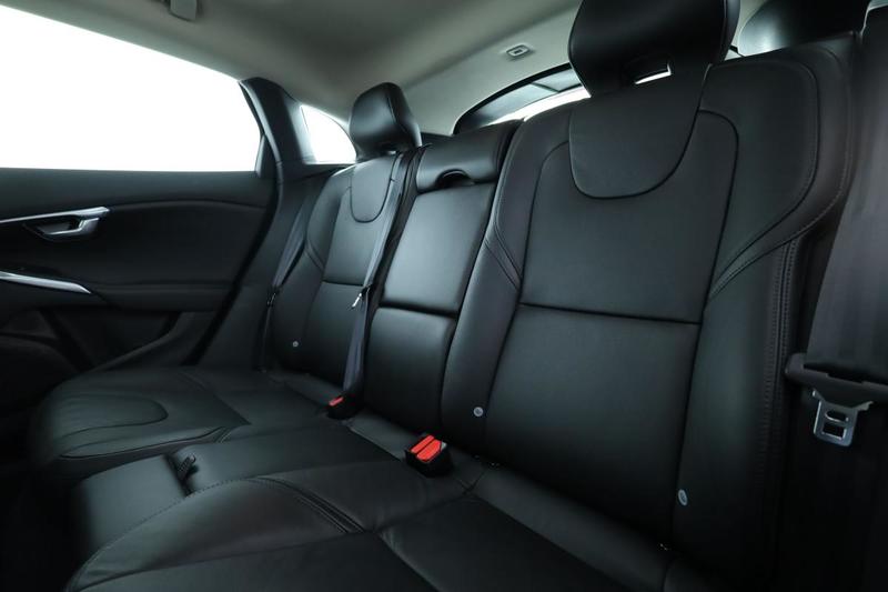 Volvo V40 2.0 T2 Signature Edition 122 ch