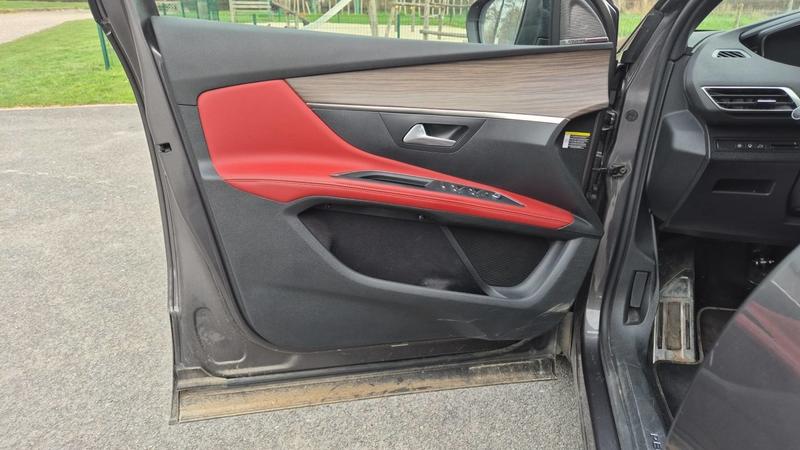 Peugeot 5008 2.0 BlueHDi 180 Eat8 Gt Pack - 7 places Automatique