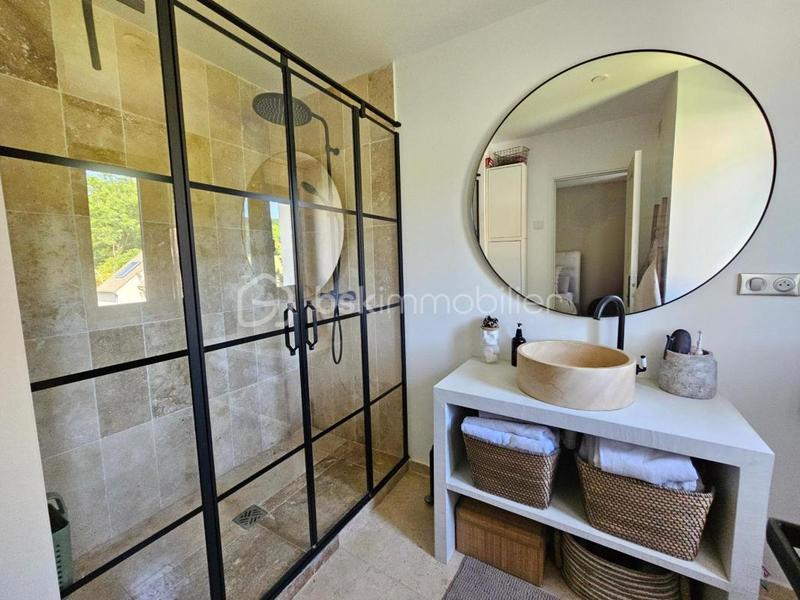 Pavillon - 151 m² - 7 pièces