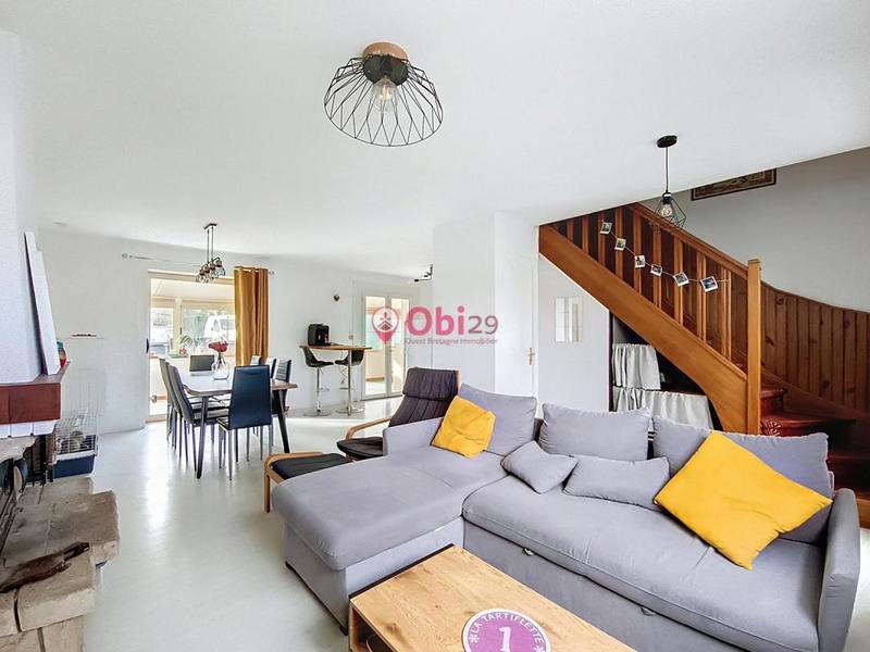 Maison - 92 m² - 5 pièces